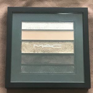 MAC Veluxe Pearlfushion Shadow in Copperluxe